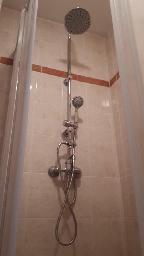 Angi Apartman- Nagyszeru Elhelyezkedes, Vendegkozpontu Szallashely-Szolgaltatas Apartment Harkány Exterior foto